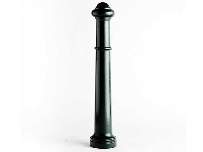 Colonial Bollard